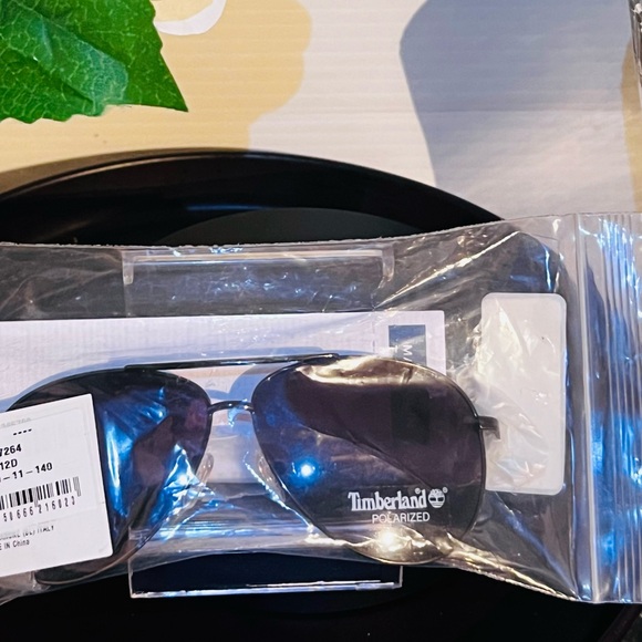 Timberland Aviator Sunglasses NWT - Picture 7 of 7
